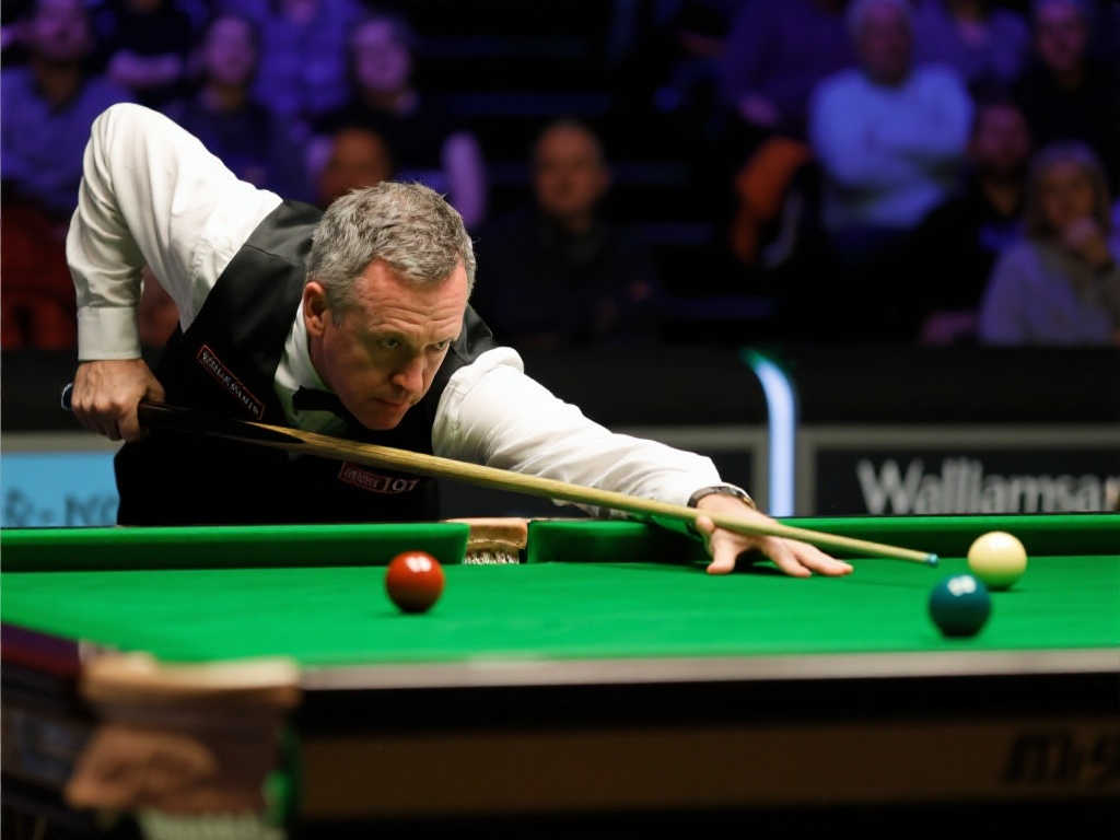 马克-威廉姆斯单杆101分并二度上手超分，比分迫近至10-17